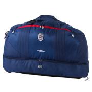 England Soar Wheeled Holdall