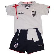 England 2005/2007 Home Infant Kit